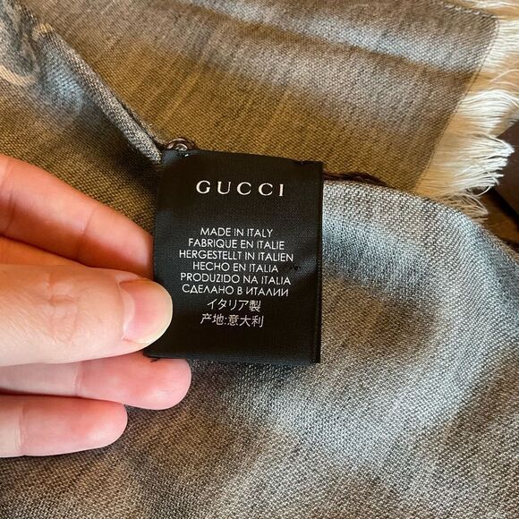 NWT & Box Gucci GG Printed Scarf 🧣 - Picture 7 of 10